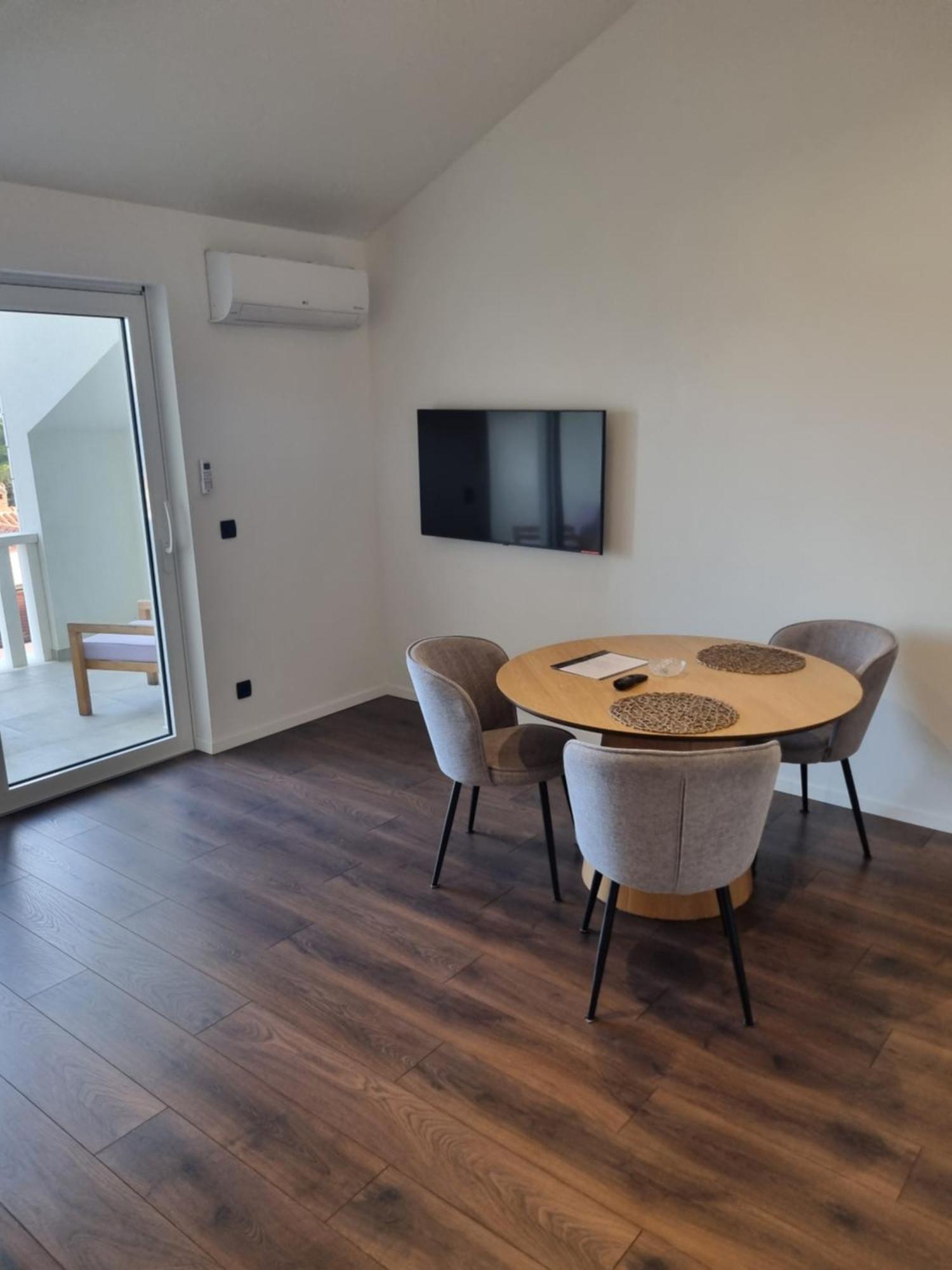 בול Villa Mila מראה חיצוני תמונה
